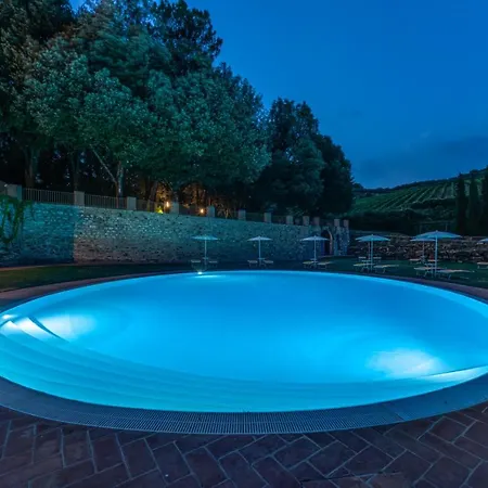 Campomaggio & فندق